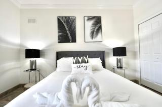 SōLE Suite #1-2 min to BEACH-Patio & Courtyard - Cocoa Beach - 7
