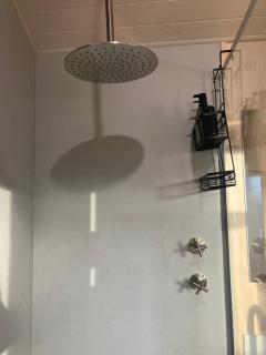 Little Shed Retreat - - 1