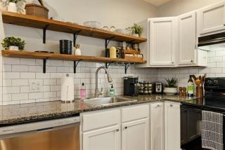 Walk to OSU/Short North~Free Parking~Convention - Columbus - 5