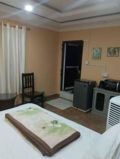Radhey Studio Apartment - - 4