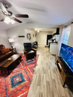 Apartment 1 Mile From Downtown Springtown TX - Springtown - 2