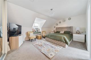 Stylish 4BR with Summerhouse - Swanscombe - 3
