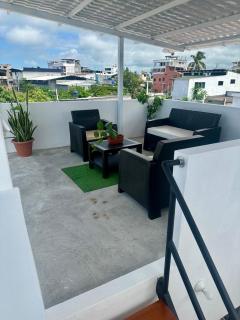 CASA FAMILIAR con vista BAHIA Y TERRAZA - Puerto Ayora - 4