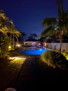 Waterfront Oasis Lakefront Villa - Lake Munmorah - 8