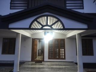 Varietyvilla Homestay - Kattappana - 9
