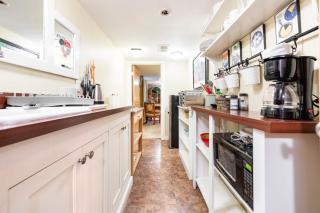 Private Bedroom Studio with Kitchenette - Portland - 1