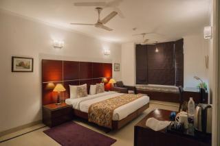 Ahuja Residency DLF Phase 2 - Gurgaon - 5