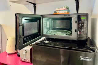 Micro Studio Apartment 10 Minutes Walk to University of Washington - 2