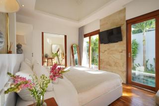 1 BR Romantic Villa with Private Pool - Tumbak Bayuh - 5