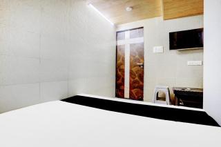Super Hotel O Ambedkar Chowk Ulhasnagar - Kalyan - 1