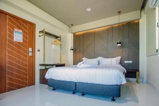 Royal Villa Fulidhoo - 1