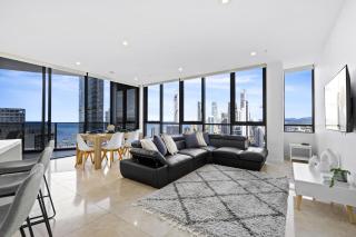 Ruby - 2 Bedroom Penthouse in Surfers Paradise! - Gold Coast - 3