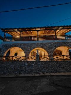Stone house 2 - Artemida - 2