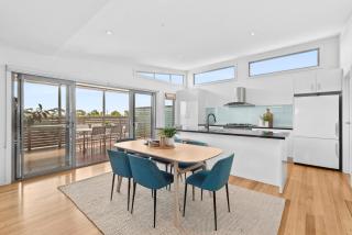 Walk to Shops and Beach only 700m away! - Ocean Grove - 7