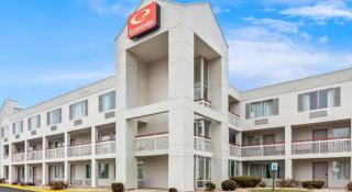 Econo Lodge - Willowbrook - 7