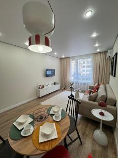 RAMS CITY, шикарная евродвушка с видом на горы и бульвар - Almaty - 2