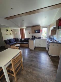 Mobil-home - 8pers - 10m des piscines - 7