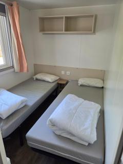 Mobil-home - 8pers - 10m des piscines - 5