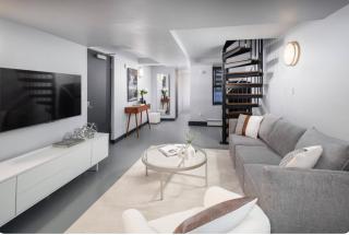 Spacious 4Bd with Backyard in Manhattan - New York - 5