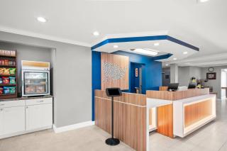 Microtel Inn by Wyndham Lexington - 1