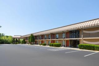 Baymont by Wyndham Knoxville I-75 - Knoxville - 6
