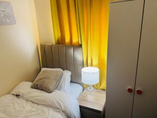 Home away from home in Salford - Moffat - 2