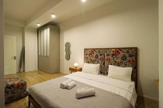 Modern Central Apt Near Stamba - By Wehost - Tiflis - 5