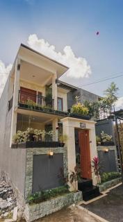Royal Home Stay - Ungasan - 4