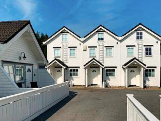 6 person holiday home in Austrheim - Utkeila - 8