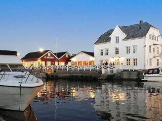 6 person holiday home in Austrheim - Utkeila - 3