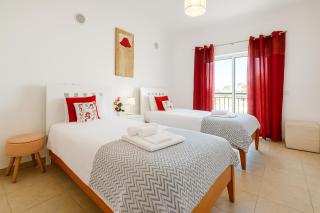 Spacious Apartment with Huge Terrace and Swimming Pool - Lagos - 7