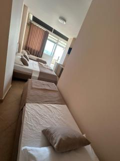 LA PLAYA - Seaside Guest Room - Durrës - 6