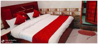 Near Ram Janam Bhumi Hotel ! THE KANHA SHIVA -Free Wi-fi And Parking Facility - Provided Excellent Room Service - Best Homestay In Ayodhya - Ayodhya - 6