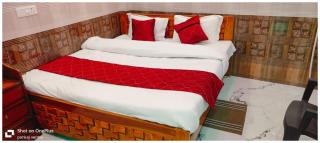 Near Ram Janam Bhumi Hotel ! THE KANHA SHIVA -Free Wi-fi And Parking Facility - Provided Excellent Room Service - Best Homestay In Ayodhya - Ayodhya - 9
