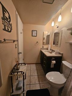 Affordable 2br-2ba Condo - Extra Amenities - Las Vegas - 3