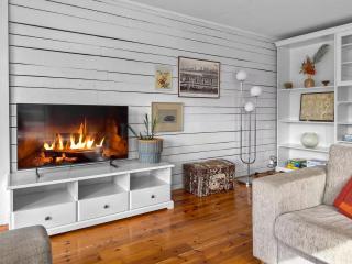 Peaceful getaway in the woods w/ fireplace - 6