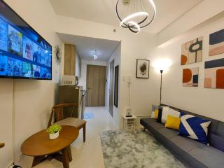 1BR Condotel w Balcony at FAME Residences #FM01-1 - Manila - 2