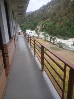 S R HOTEL yamnotri Marg kharadhi barkot uttarkashi Uttarakhand - Jāmb - 6