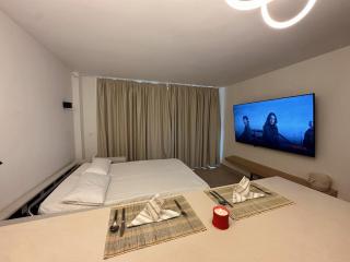 Marbella Hideaway BBQ & Best walking distance Beaches - Marbella - 7