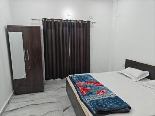 Non AC Room Near IIM College - Lucknow - 4