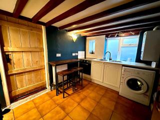 Rustic 18th century stone cottage with fireplace and parking - 3