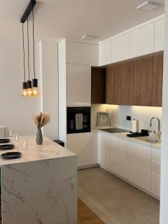 The Urban Sunset Apartment - Novi Sad - 0