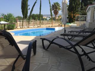 Villa Neyla Four bedroom Coral Bay Beach front - 4