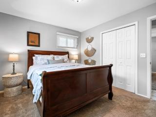 Beachwood Ave, Avon Lake - - 4