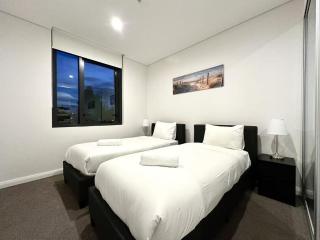 Hideaway at Tallawong Near Metro - Riverstone - 2