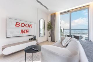 StayShort - Sleek Studio in Jumeirah Village Triangle - 0