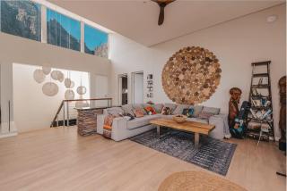 Beautiful Camps Bay Oasis for Family Fun - 6