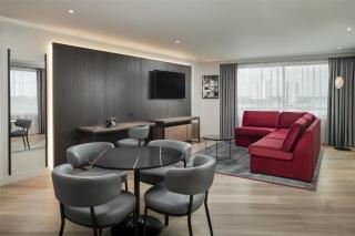 Radisson RED London Twickenham - 1
