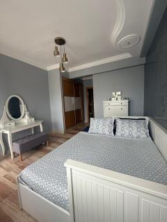 R-nice - Tangier - 9