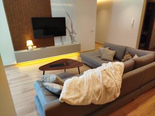 Sunhill spacious 2 bedroom Luxury Apartment - Tirana - 0